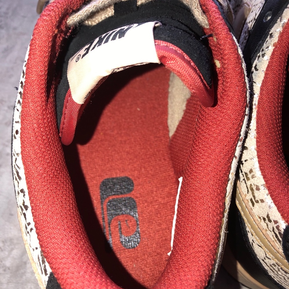 Vintage NIKE shoes - Picture 4 of 4